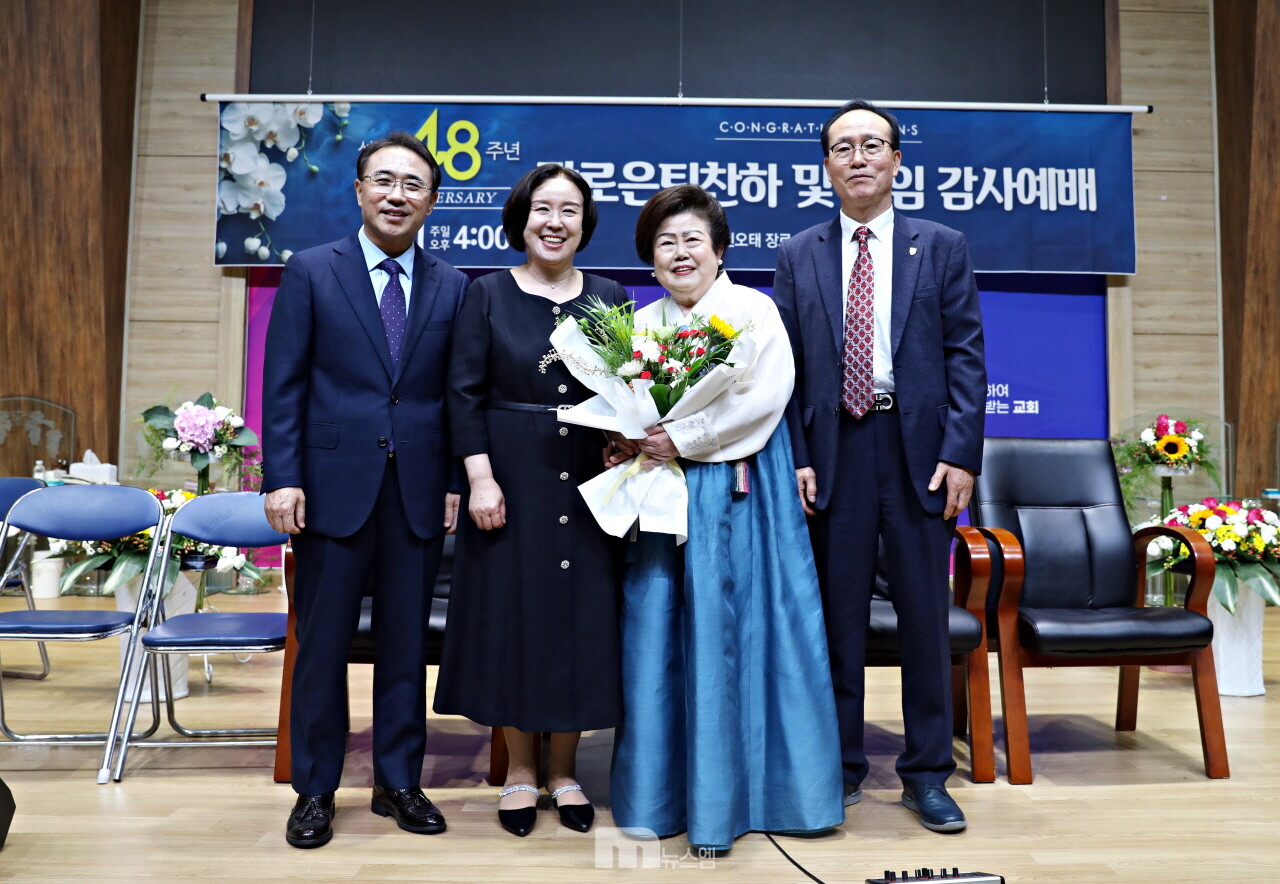 모든 순서를 마친 후 사진촬영 모습
